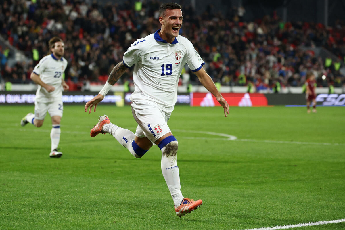 Serbia overcame Latvia at the end of the qualifiers after a turnaround, Ukraine goes to the play-offs, England and France win