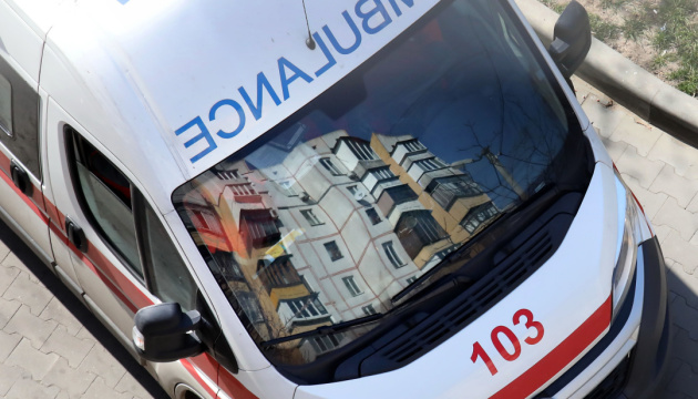 Russian drone attacks civilian car in Kherson, injuring a man