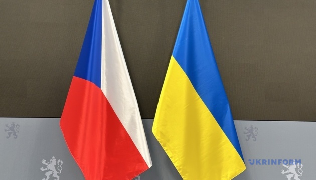 Czech outlet releases cover featuring QR codes to help Ukraine