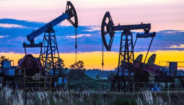 Oil prices stabilize amid possible peace deal between Ukraine and Russia