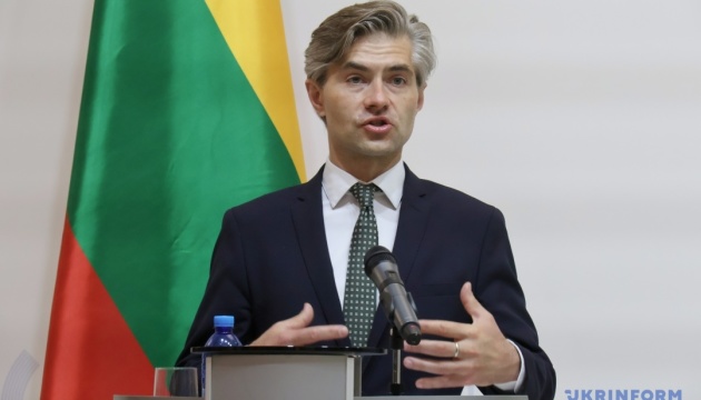 Discussion is positive sign, but it must take place with Kyiv’s participation