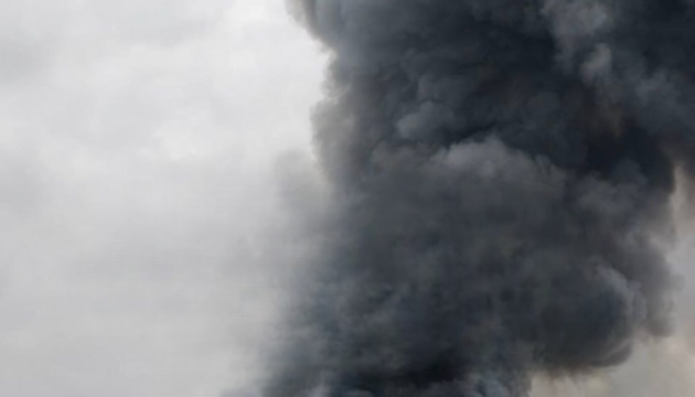 Two fuel tanks at oil terminal in Feodosia damaged