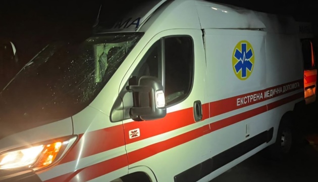 In Nikopol, Russians hit ambulance, injuring three medics