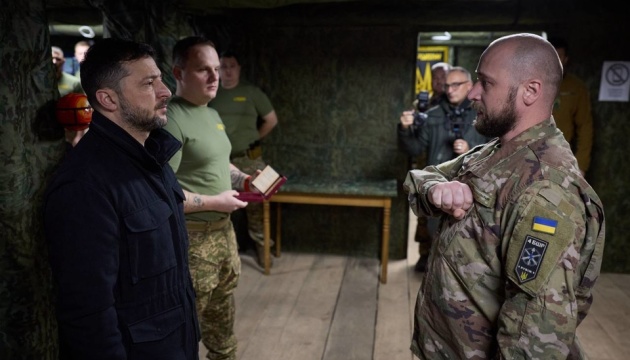 Zelensky meets with soldiers of “Rubizh” brigade