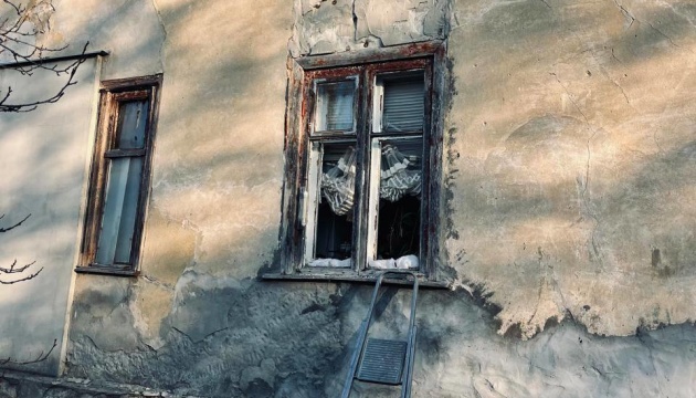 Russians kill one and wound six residents of Donetsk region over past day