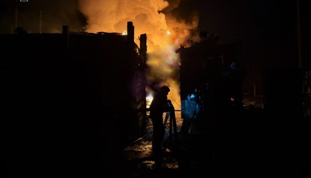 Russians attack energy facility in border community in Chernihiv region