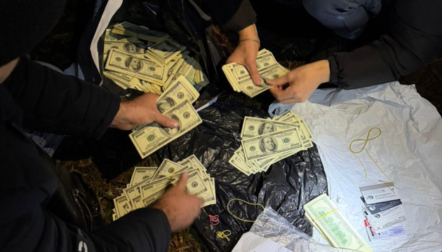 Police officer accused of stealing evidence money, found living in forest shelter