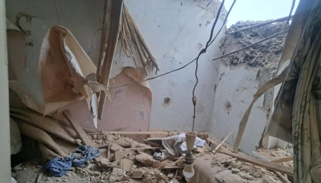 Russian attacks pound Dnipropetrovsk region, elderly woman injured