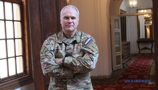 Dutch chief of defense says Ukraine is masterfully developing drone-warfare tactics