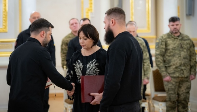 Zelensky honors service members, families of fallen Heroes with state awards