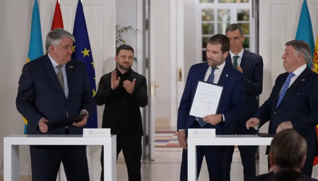 Ukraine, Spain sign five bilateral documents
