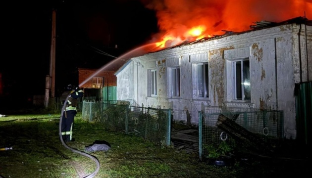 Russian drone strikes residential building in Semenivka, Chernihiv region