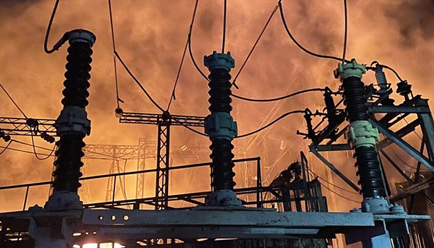 Russians strike energy facilities in several regions overnight, causing power outages