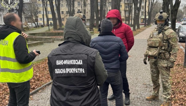 State Labor Service officials detained for extorting money from entrepreneurs