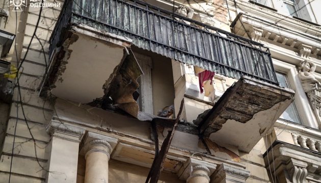 One injured woman dies, other is in intensive care