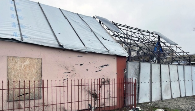 Kherson shows aftermath of overnight shelling