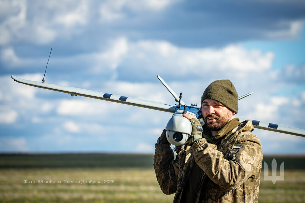 Ukrainian troops nearly cut off as Russian armor rolls through Pokrovsk