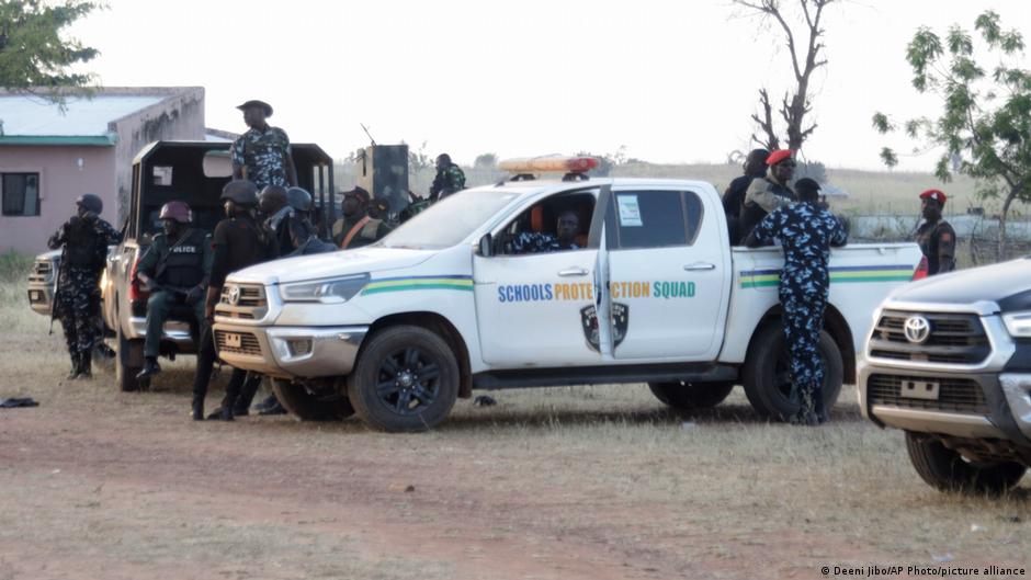 Over 200 students abducted from Catholic school – DW – 11/21/2025