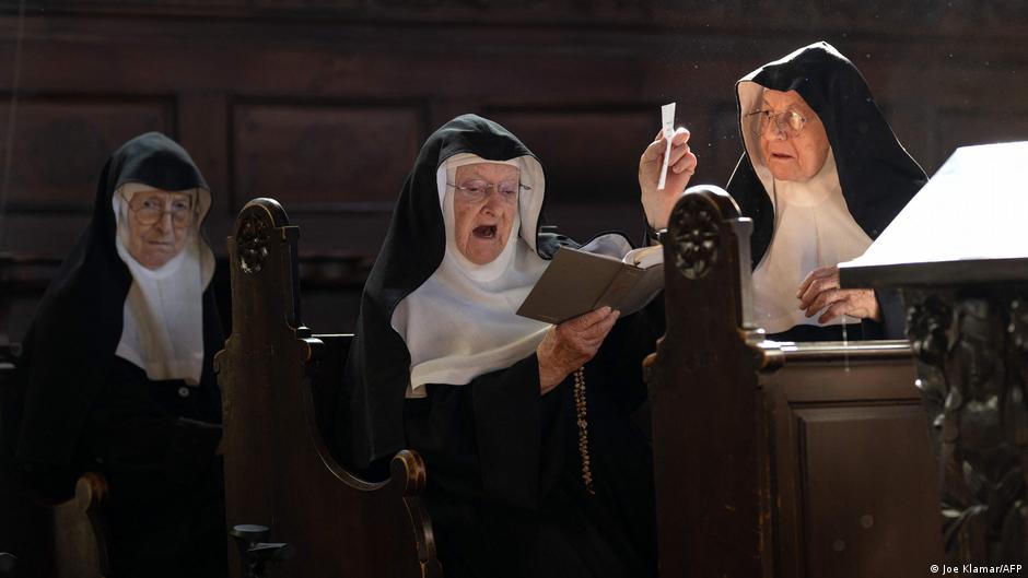 Rebel nuns reject Church’s offer in convent dispute – DW – 11/29/2025