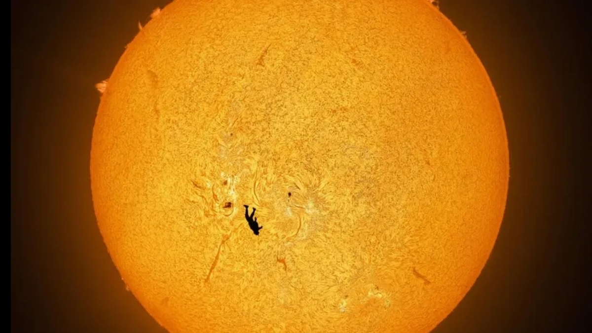 Skydiver Caught Transiting The Sun in ‘Preposterous (But Real)’ Photograph : ScienceAlert
