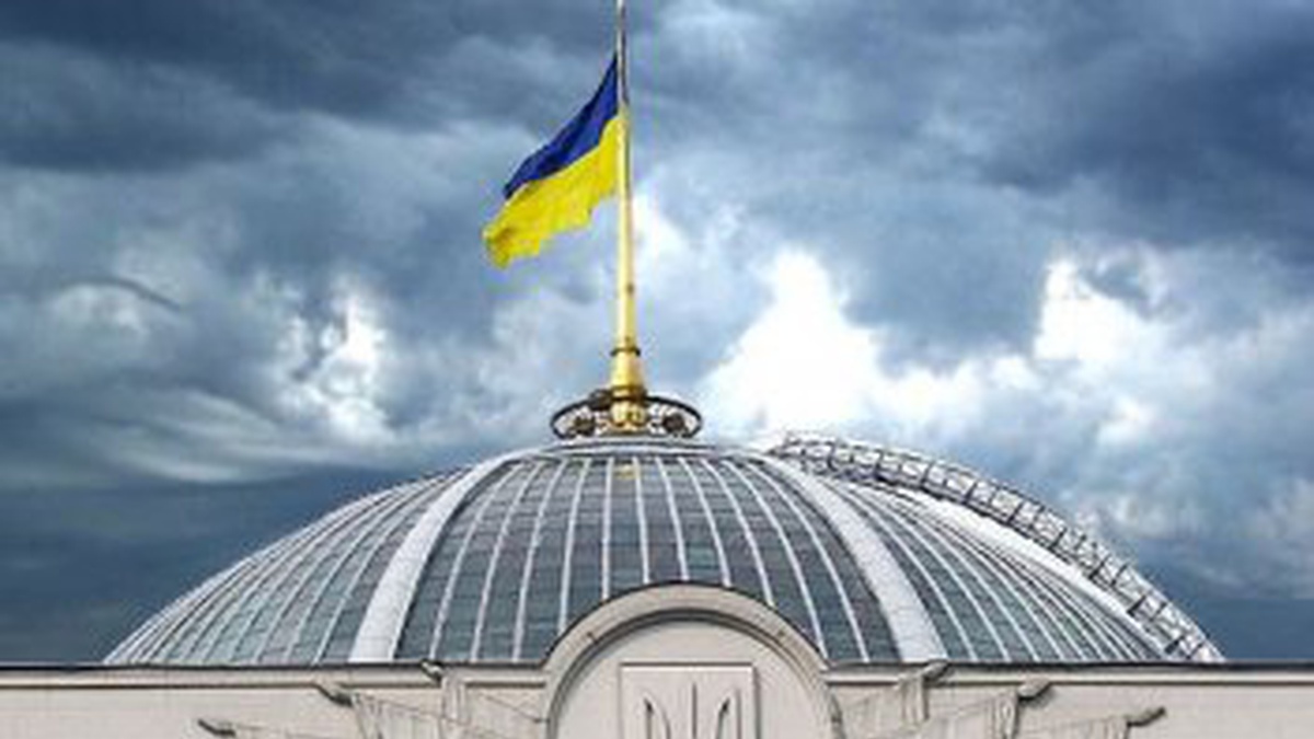 Verkhovna Rada office hands over signature sheets for govt’s resignation to European Solidarity on the day it received request – statement