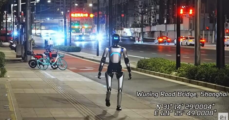 A Chinese humanoid robot walked 66 miles in 3 days, right into the Guinness World Records