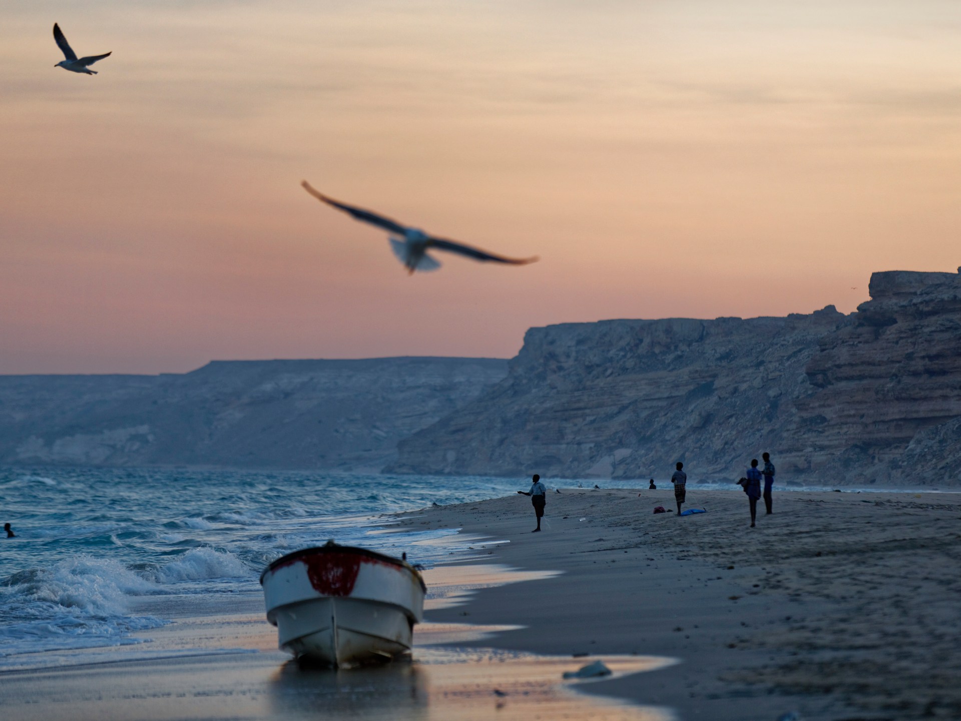 EU naval force secures tanker after pirate attack off coast of Somalia | Shipping News