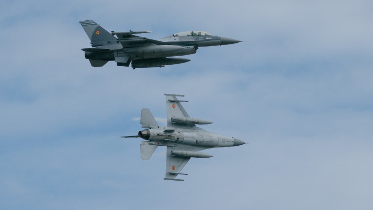 Romania scrambles F-16 jets in response to russian strikes near southern Odesa region