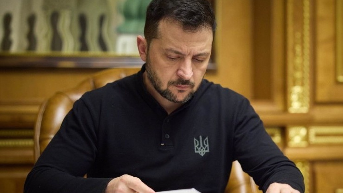 Zelenskyy signs decree dismissing Yermak from President’s Office head post
