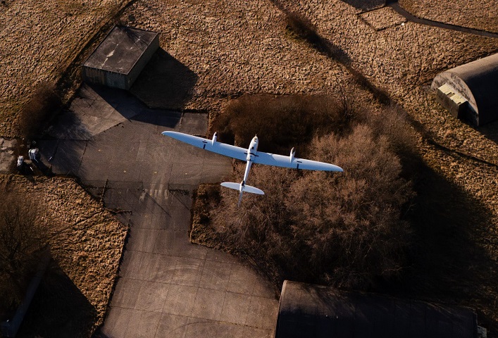 The Netherlands plans to invest up to €3B in counter-drone equipment, and a German UAV manufacturer will increase production capacity in collaboration with a Lithuanian company.