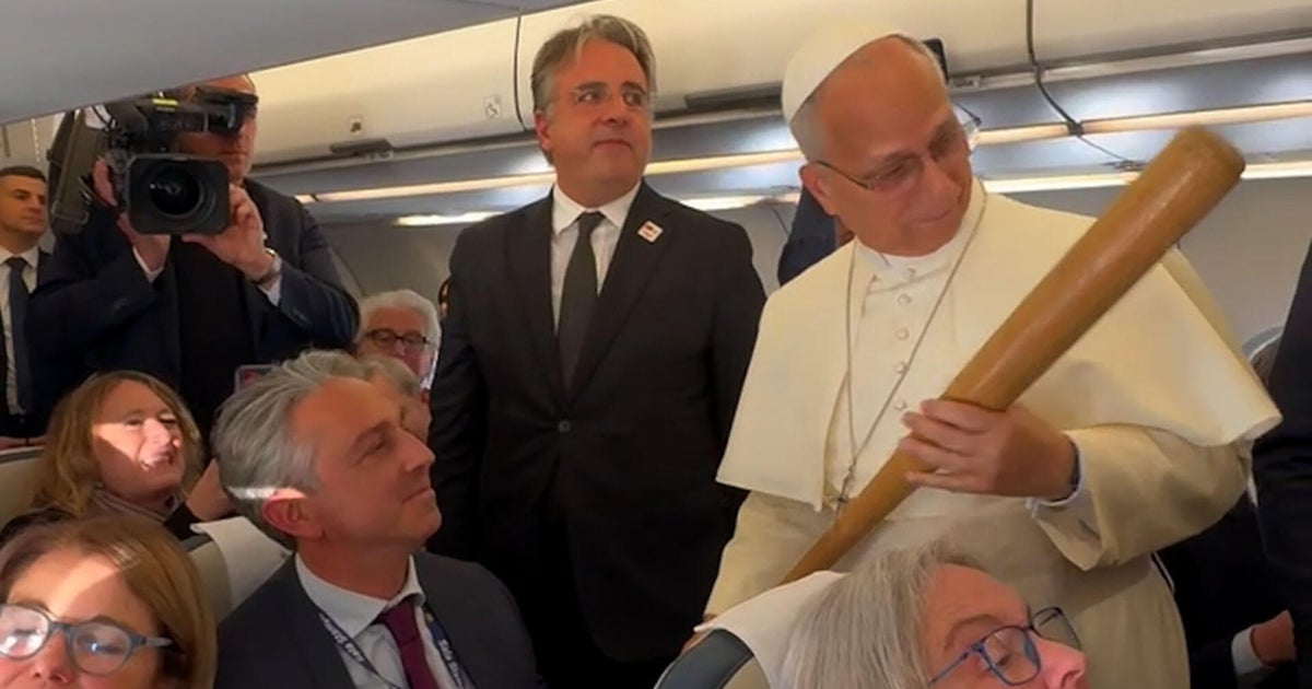 “How did you get this through security?” Pope Leo asks CBS News’ Chris Livesay of White Sox baseball bat gift