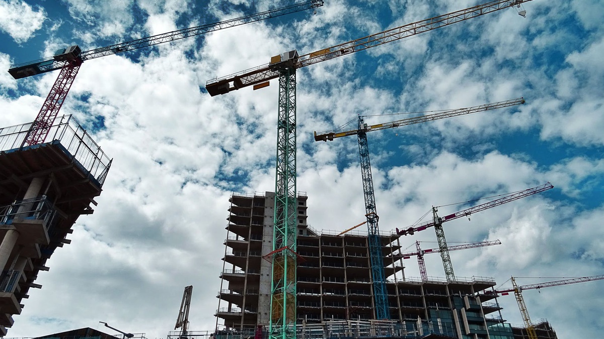 Share of investment demand recovers to 30% in 2025