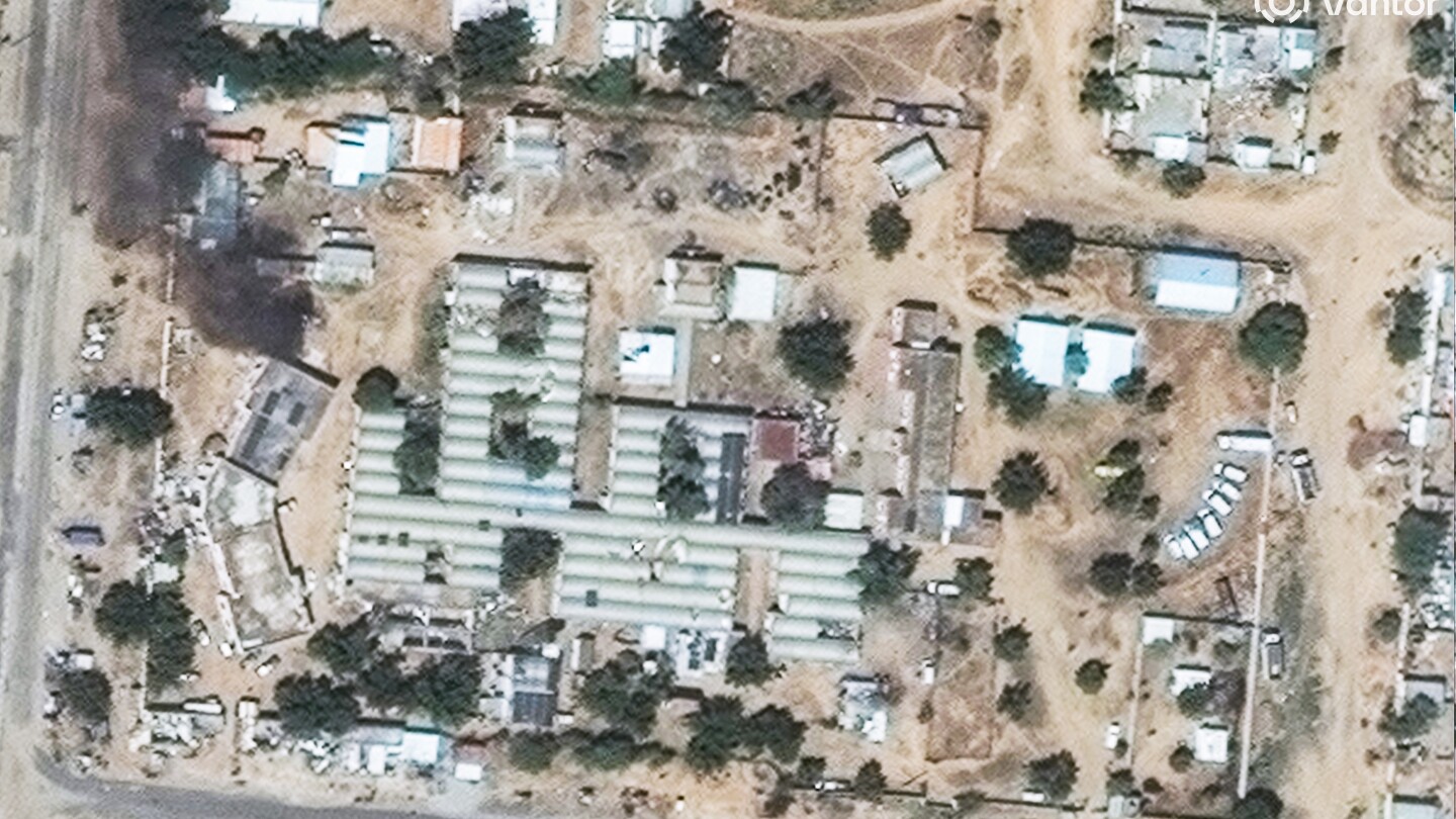 Satellite photos appear to show corpse disposal in Sudan