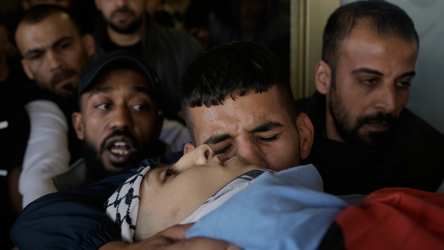 Israel’s Netanyahu insists on no Palestinian state ahead of UN vote