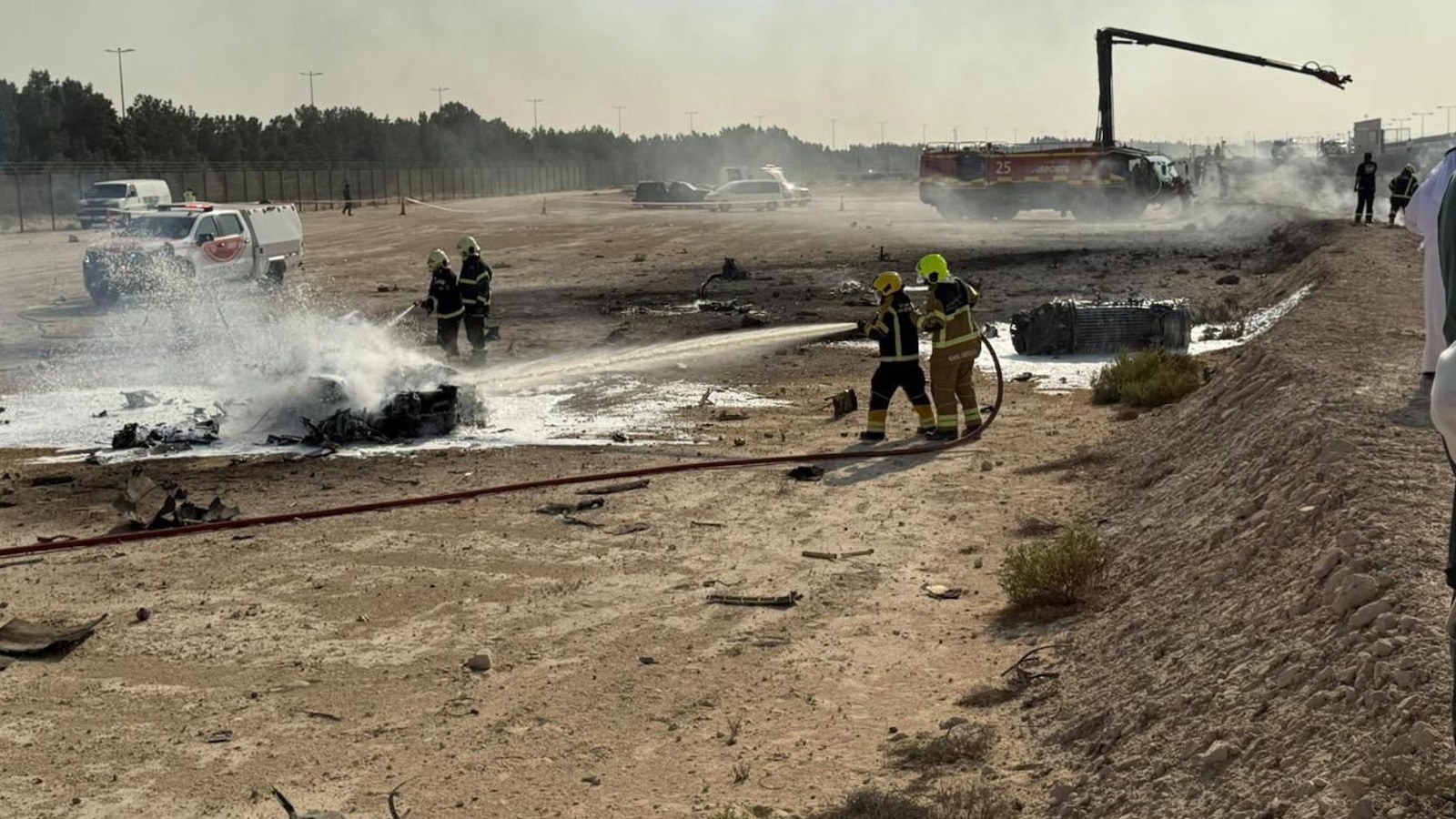 Indian fighter jet crashes during a demo flight at Dubai Air Show, killing the pilot