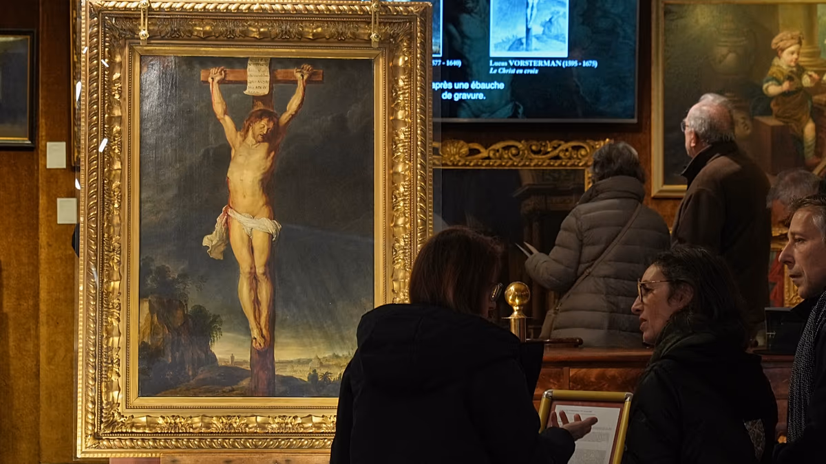 Long-lost Rubens painting depicting the crucifixion of Jesus sells for €2.3 million