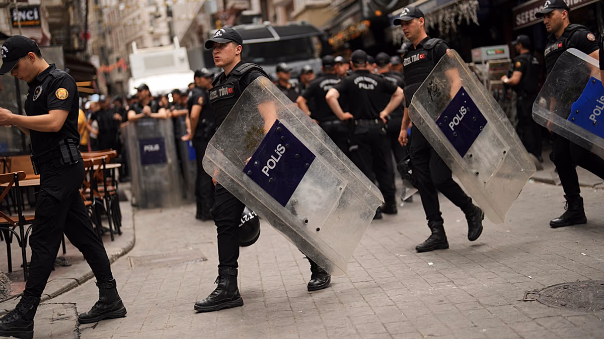 Turkey detains 357 suspects in widening crackdown against Islamic State group