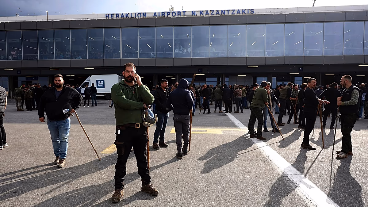 Protesting Greek farmers force their way onto Crete airport tarmac, causing flight suspensions