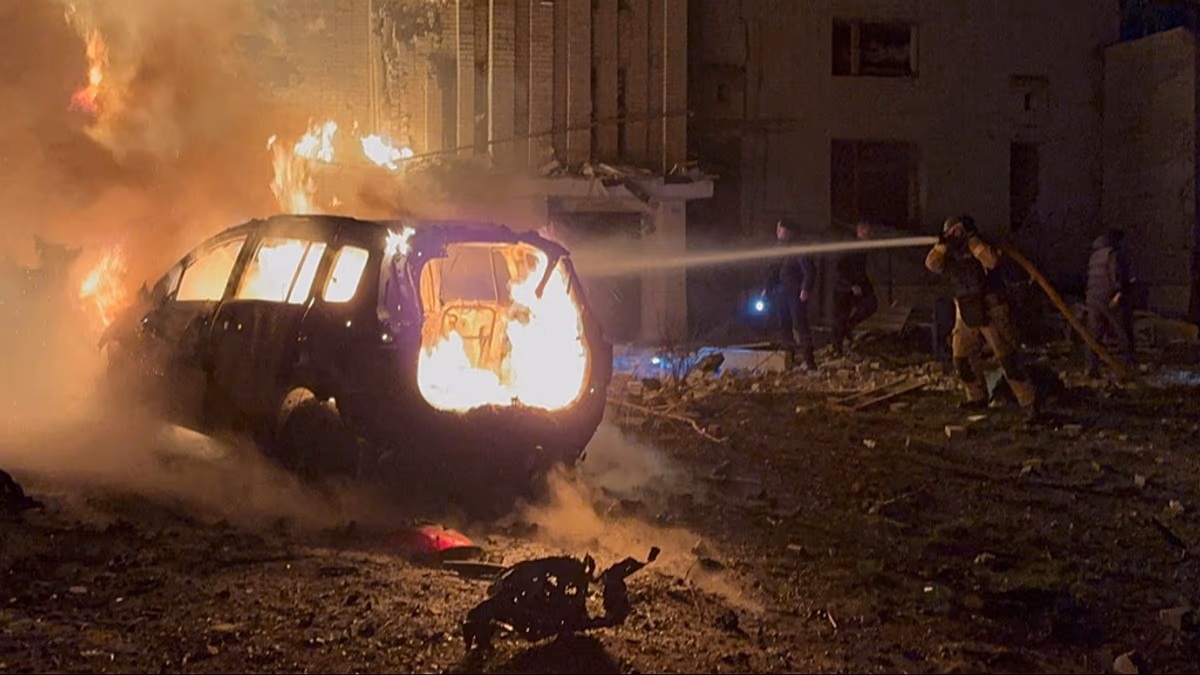 Ukraine seeks ‘dignified peace’ as Russian strikes kill one and injure 15