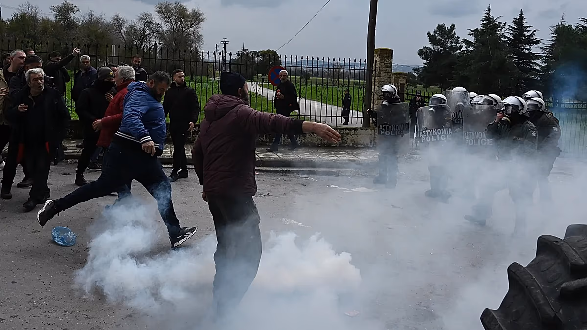 Greek police fire tear gas at protesting farmers threatening to blockade Thessaloniki airport