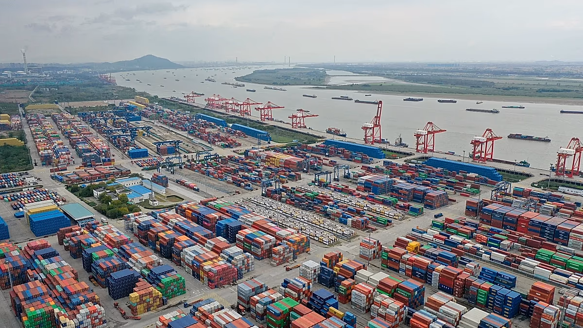 EU gets tough on carbon border tax on heavy industry, vows to protect domestic producers