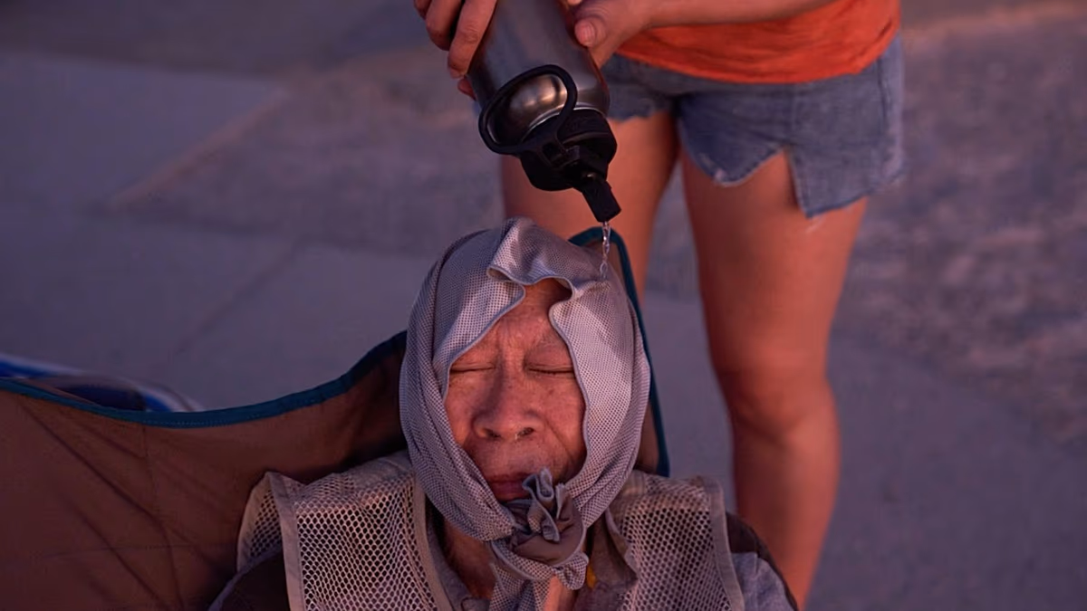 Temperature average for 2023-2025 on track to exceed 1.5C for first time, Copernicus data reveals