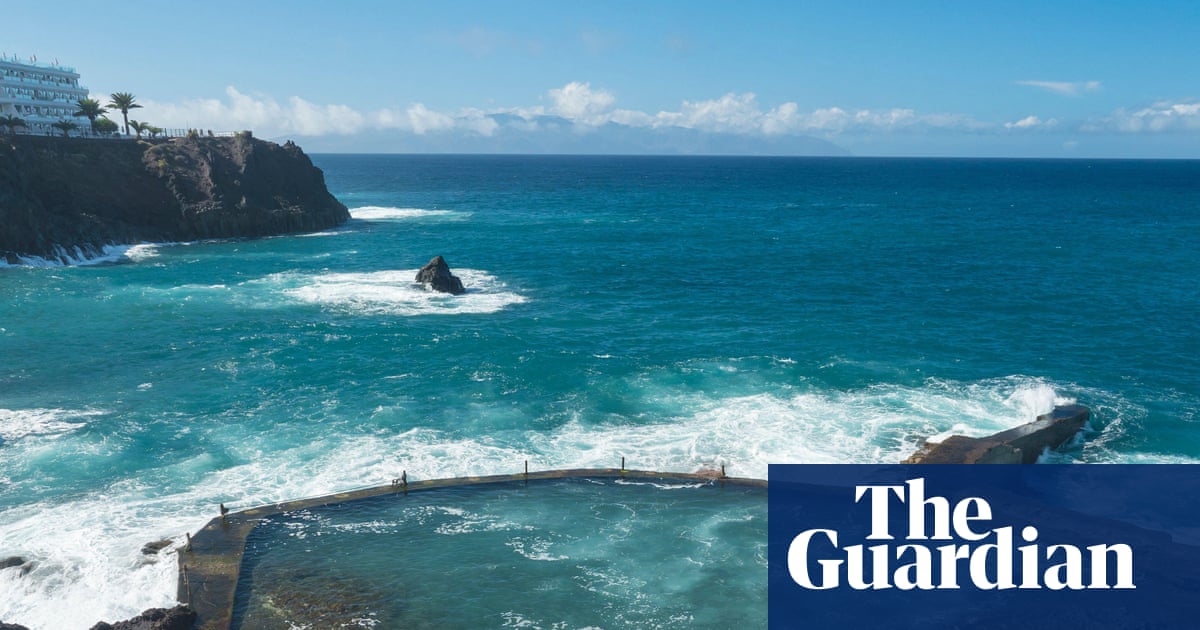 Powerful wave in Tenerife leaves four swimmers dead after being swept out of ocean pool | Spain