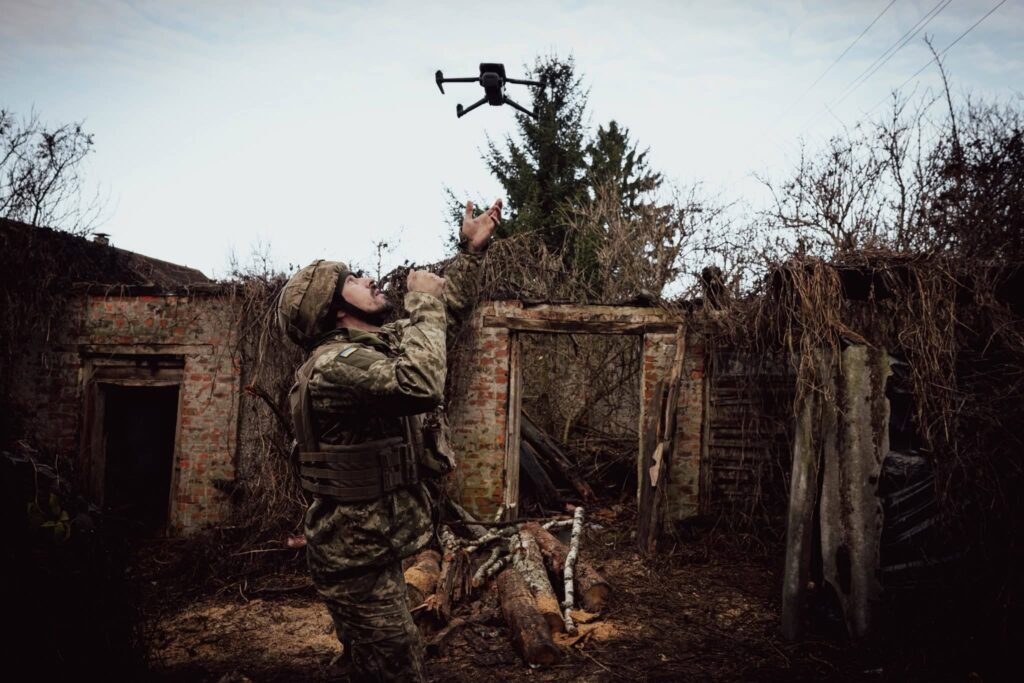 “Kill zones everywhere”: Ukrainian military describes new “combination” replacing mass assaults across main fronts