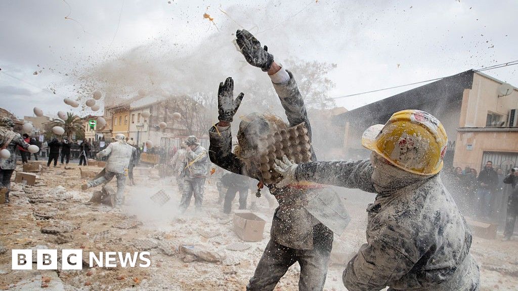 Spaniards hurl flour, eggs and fireworks in mock battle