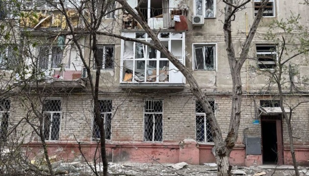 Russian troops shell center of Kherson