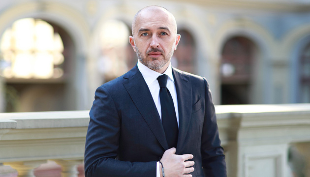 Partner assistance sufficient to maintain international reserves at adequate level