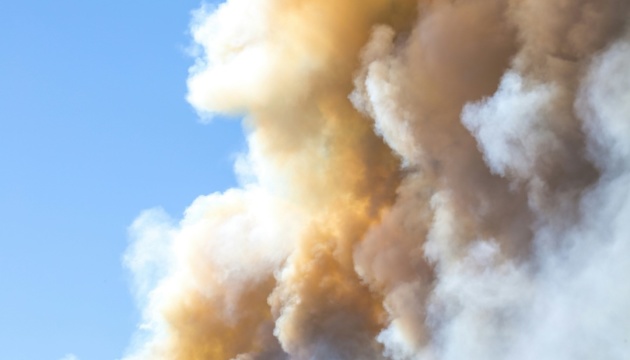 Russians strike Kharkiv suburbs with guided aerial bombs, one person injured