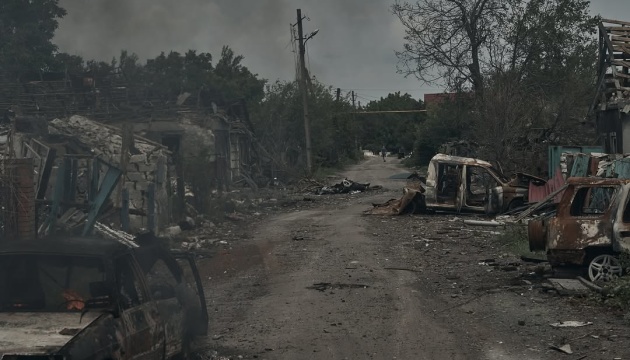 Ukrainian forces hold ground in central Pokrovsk, expand supply routes to Myrnohrad