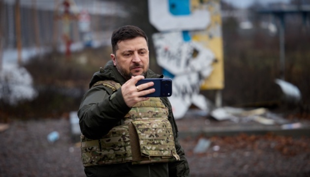 Zelensky visits Kupiansk